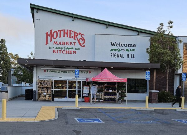 Mother's Market Signal Hill storefront