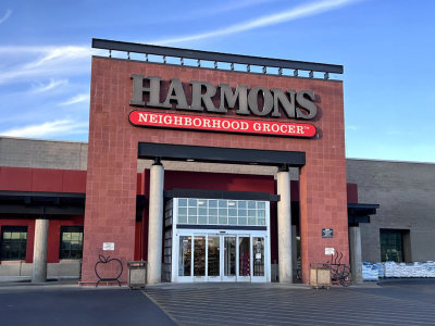 Harmons St. George storefront in Saint George, UT