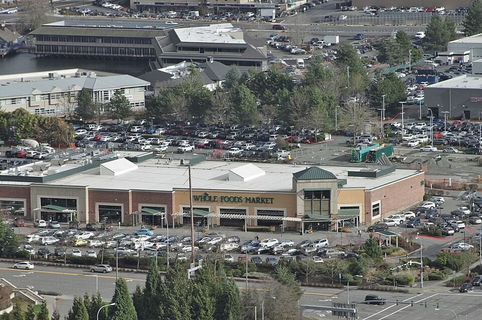 Bellevue Whole Foods Market exterior in Bellevue