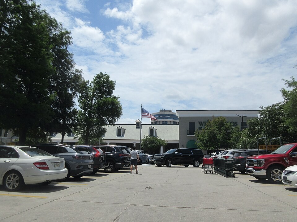 Veterans Whole Foods Market exterior in Metairie